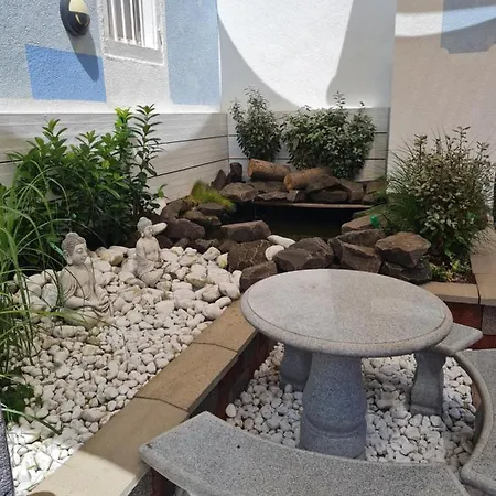 アパート Ni Va Li Bretzenheim